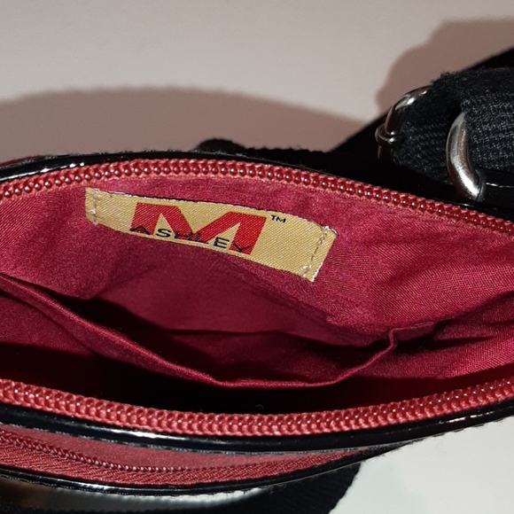 FLORIDA STATE UNIVERSITY SEMINOLES CROSSBODY BAG - Picture 7 of 7